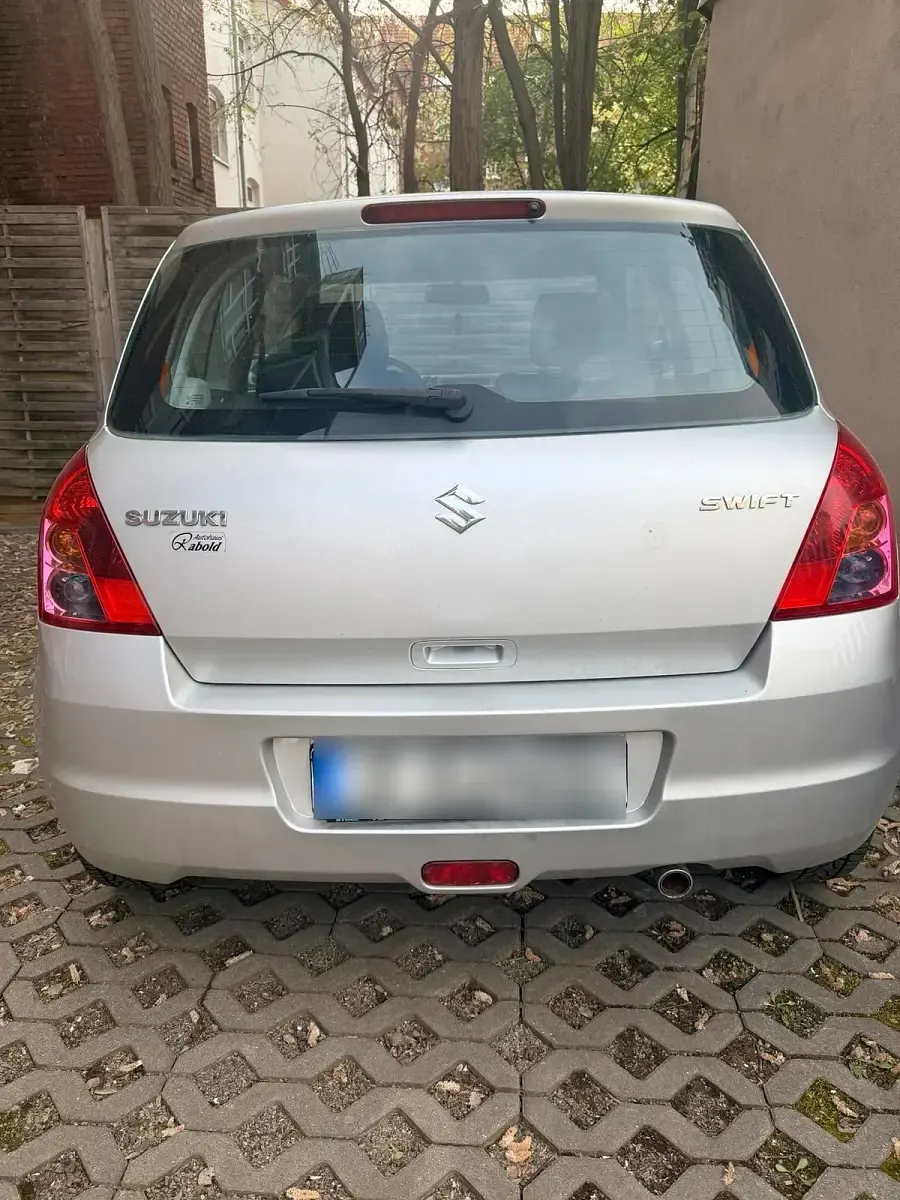 Gebraucht Suzuki Swift 75 PS (55 kW) 2009 Silber Kleinwagen