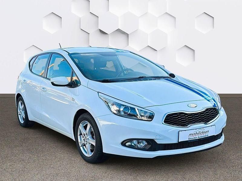 Gebraucht Kia Ceed Vision 90 PS (66 kW) 2013 Weiß Kleinwagen