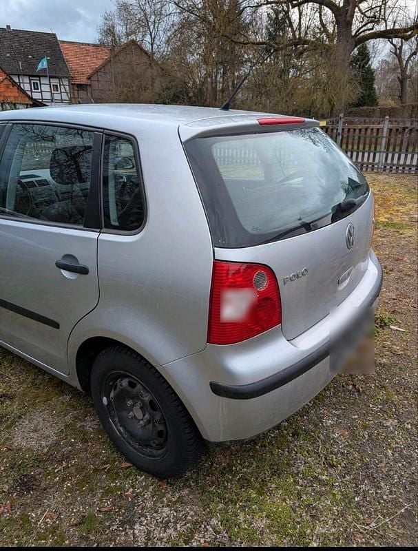 Gebraucht VW Polo 63 PS (46 kW) 2003 Silber Kleinwagen