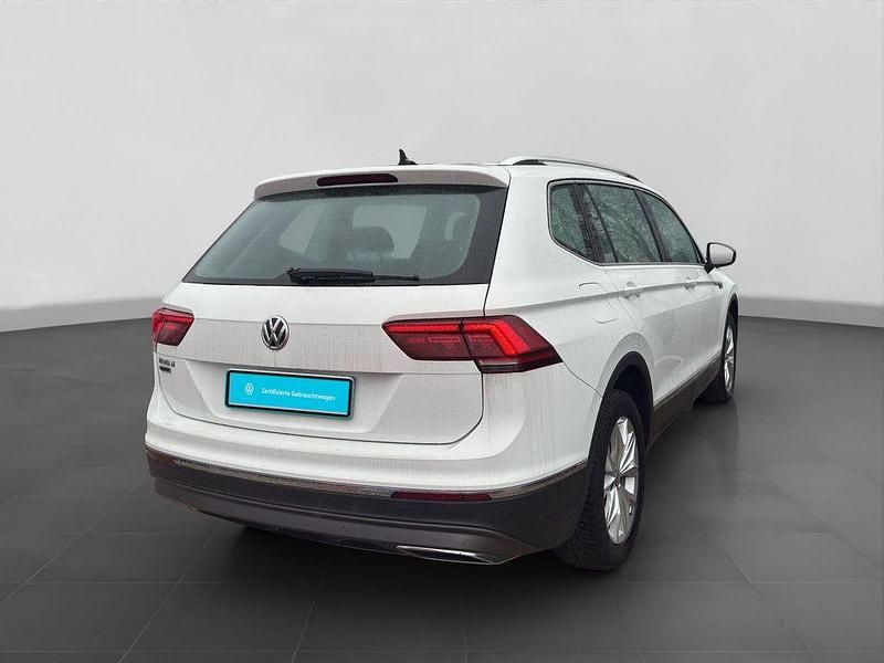 Gebraucht VW Tiguan Allspace Highline 150 PS (110 kW) 2022 Weiß SUV
