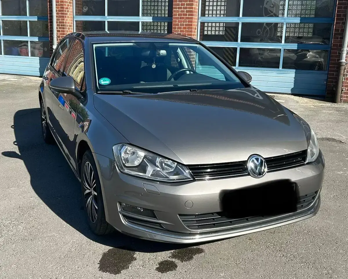Gebraucht VW Golf VII Allstar 86 PS (63 kW) 2016 Grau Limousine