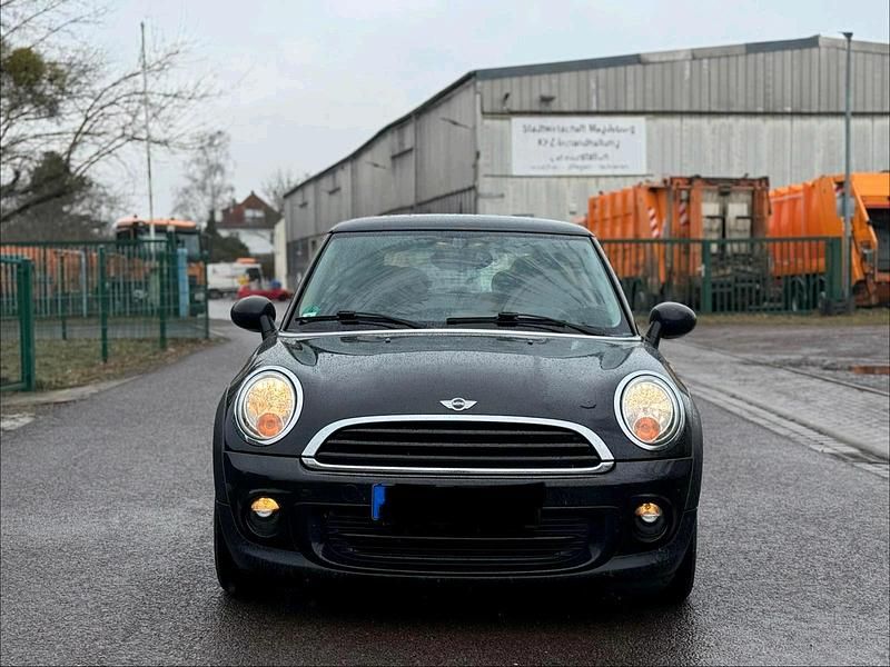 Gebraucht Mini ONE 75 PS (55 kW) 2013 Schwarz Kleinwagen