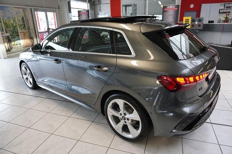 Gebraucht Audi A3 S-Line 150 PS (110 kW) 2025 Grau Limousine