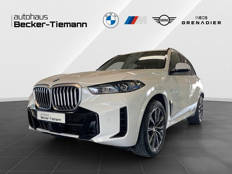 Alpinweiß uni Gebraucht 2024 BMW X5 M Sport SUV | 69.910 € (Guter Preis) - Bild 1/4