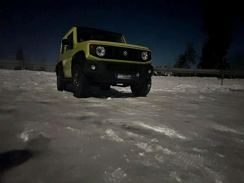Grün Gebraucht 2019 Suzuki Jimny SUV | 30.000 € (Fairer Preis) - Bild 1/4
