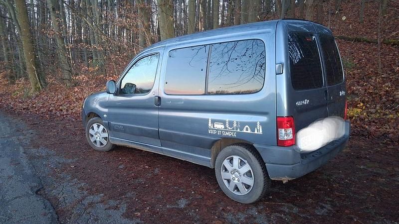 Silber Gebraucht 2009 Citroën Berlingo Van / Kleinbus | 4.300 € (Fairer Preis) - Bild 1/4