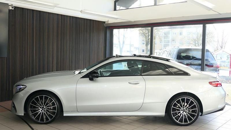 Gebraucht Mercedes E220 AMG line 194 PS (142 kW) 2018 Silber Coupé