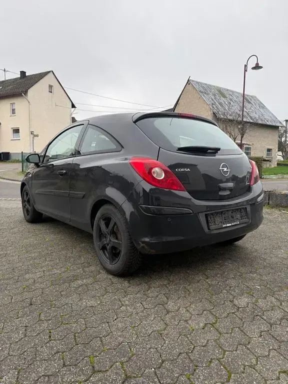 Gebraucht Opel Corsa 90 PS (66 kW) 2008 Schwarz Kleinwagen