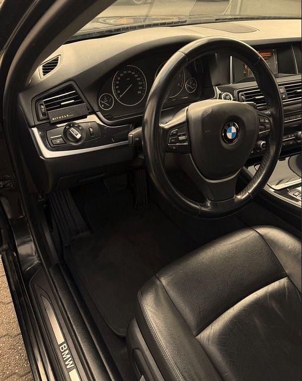 Gebraucht BMW 520 190 PS (139 kW) 2014 Schwarz Kombi