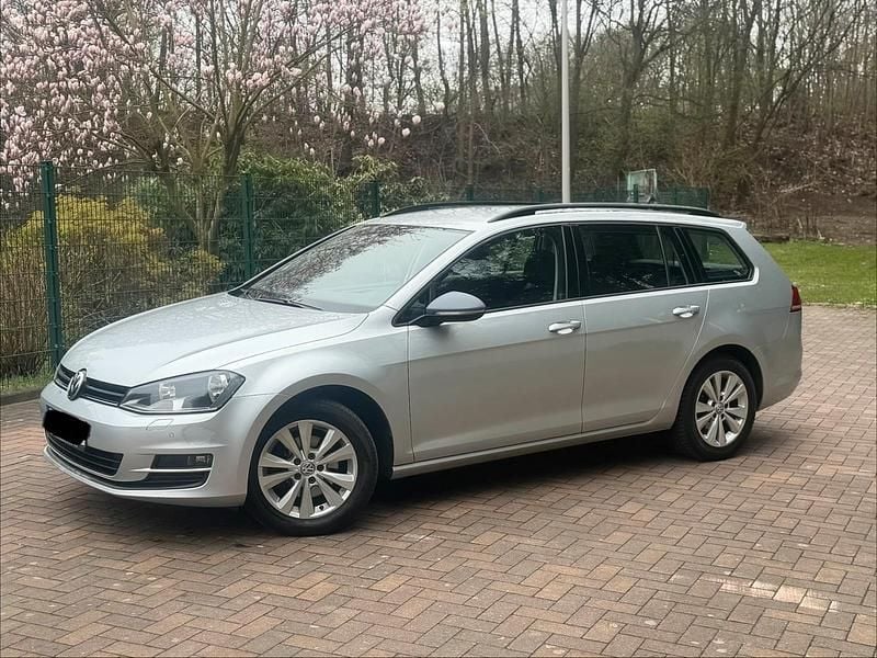Gebraucht VW Golf VII 110 PS (80 kW) 2016 Silber Kombi