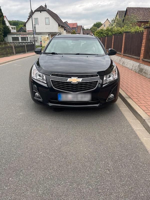 Schwarz Gebraucht 2012 Chevrolet Cruze Kombi | 5.000 € (Fairer Preis) - Bild 1/4