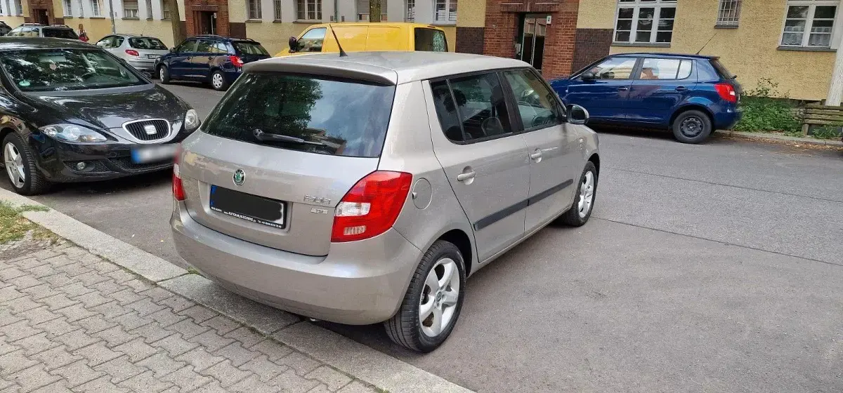 Gebraucht Skoda Fabia Elegance 86 PS (63 kW) 2012 Beige Limousine