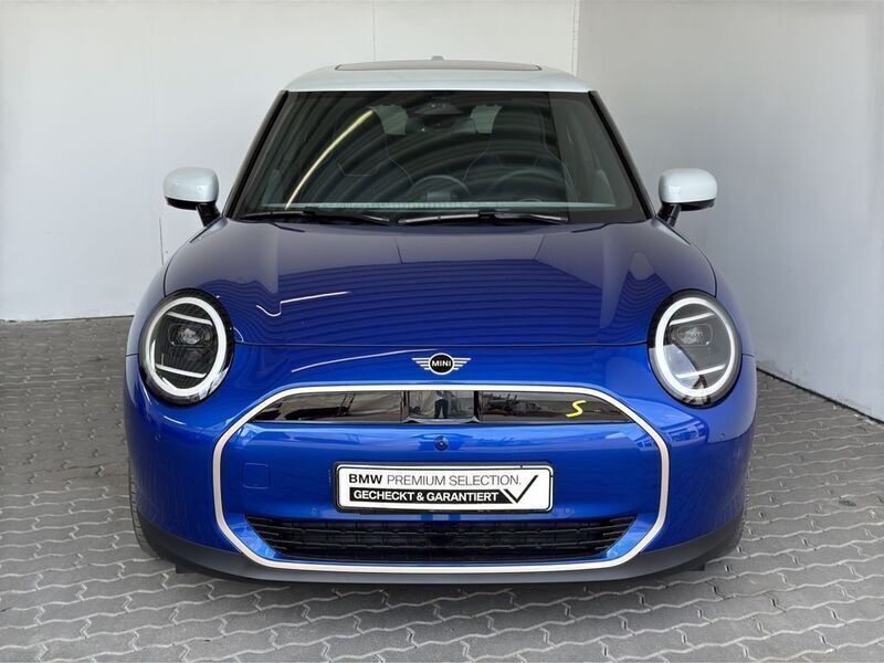 Blau Neu 2024 Mini Cooper SE Kleinwagen | 34.598 € (Teuer) - Bild 1/4