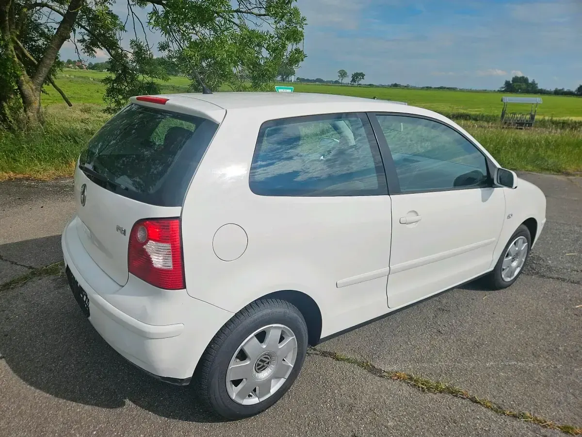 Gebraucht VW Polo 86 PS (63 kW) 2003 Weiß Kleinwagen