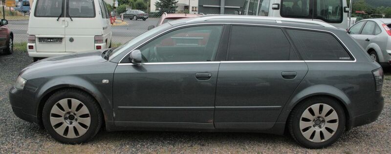 Grau Gebraucht 2004 Audi A4 Ambition Kombi | 1.000 € (Superpreis) - Bild 1/4