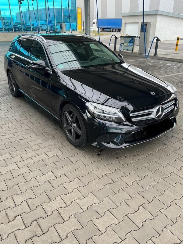 Schwarz Gebraucht 2019 Mercedes C300 Kombi | 22.900 € (Guter Preis) - Bild 1/4