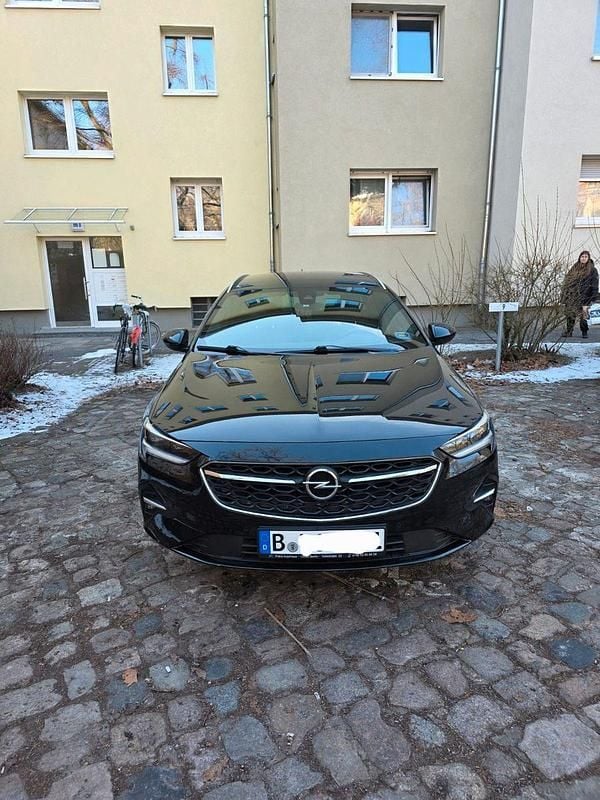 Gebraucht Opel Insignia 174 PS (127 kW) 2021 Schwarz Kombi