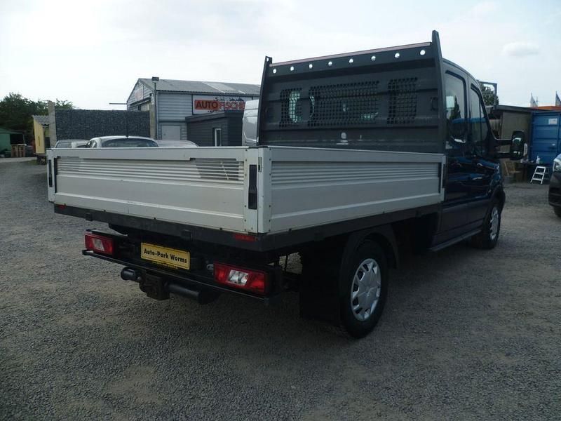 Gebraucht Ford Transit S 131 PS (96 kW) 2019 Blau Van / Kleinbus