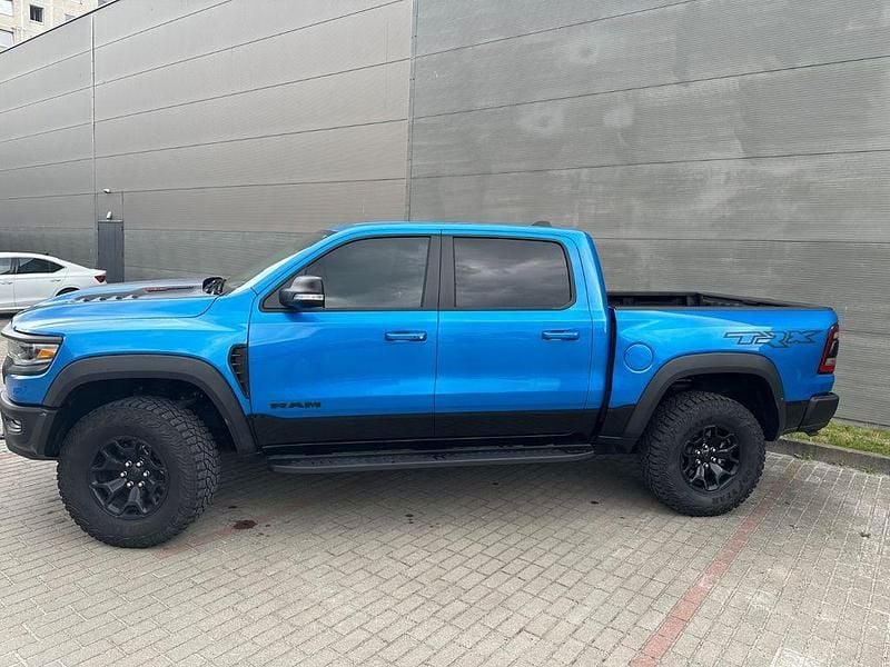 Gebraucht Dodge Ram 700 PS (514 kW) 2021 Blau Pickup