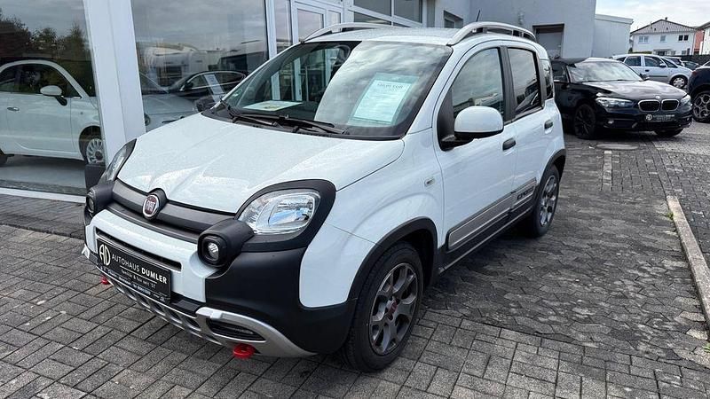 Weiß Gebraucht 2019 Fiat Panda Cross Cross Kleinwagen | 10.450 € (Etwas zu teuer) - Bild 1/4