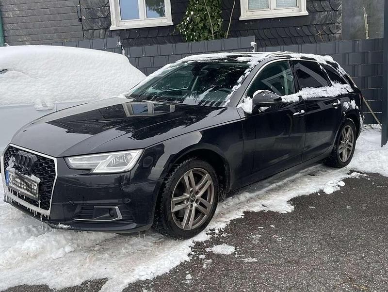 Brillantschwarz Gebraucht 2016 Audi A4 Design Kombi | 11.150 € (Fairer Preis) - Bild 1/2