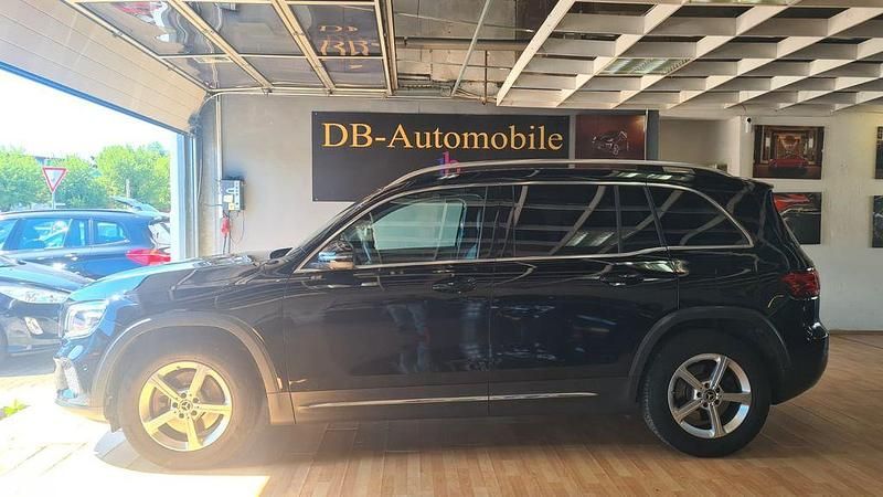 Schwarz Gebraucht 2021 Mercedes GLB220 Sport SUV | 30.999 € (Guter Preis) - Bild 1/4