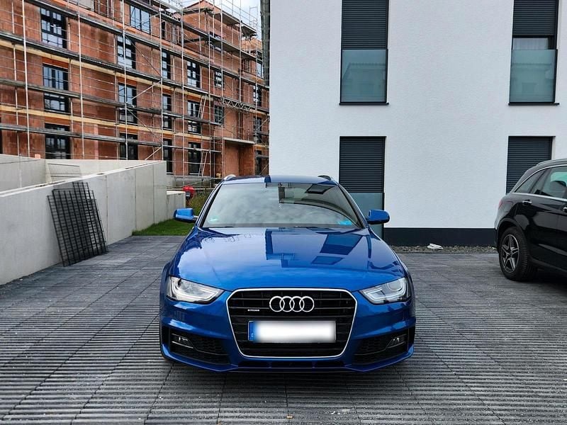 Gebraucht Audi A4 S-Line 170 PS (125 kW) 2015 Blau Kombi