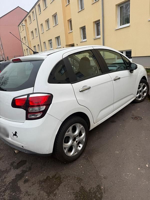 Gebraucht Citroën C3 92 PS (67 kW) 2012 Weiß Kleinwagen