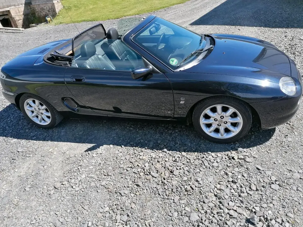 Gebraucht MG F 120 PS (88 kW) 2001 Blau Cabrio