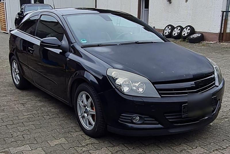 Schwarz Gebraucht 2005 Opel Astra GTC Coupé | 1.850 € (Guter Preis) - Bild 1/4