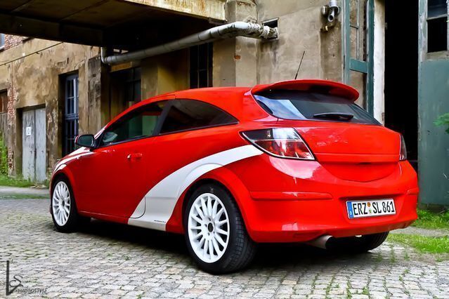 Gebraucht Opel Astra GTC 190 PS (139 kW) 2008 Rot Coupé