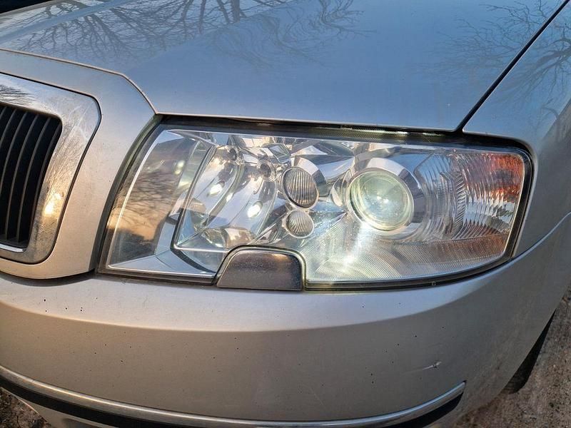 Gebraucht Skoda Superb Elegance 193 PS (141 kW) 2002 Silber Limousine