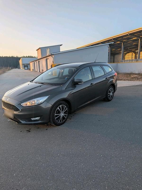Gebraucht Ford Focus 125 PS (91 kW) 2017 Kombi