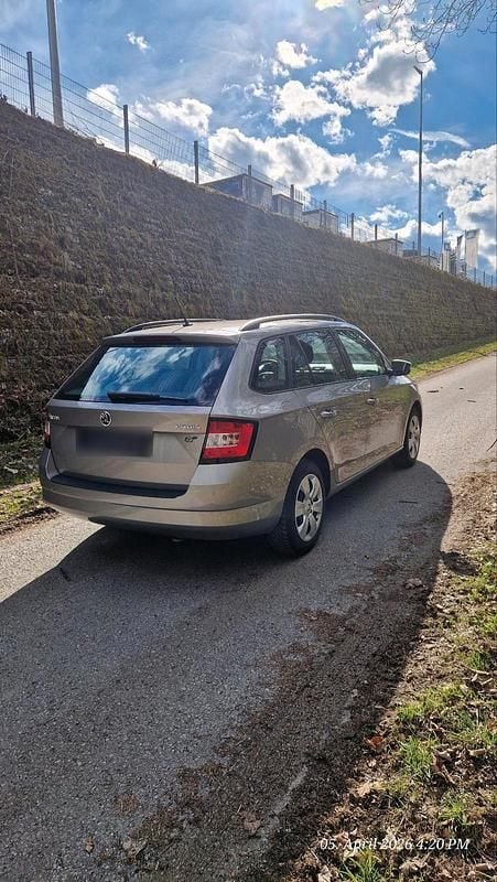 Gebraucht Skoda Fabia 75 PS (55 kW) 2018 Grau Kombi