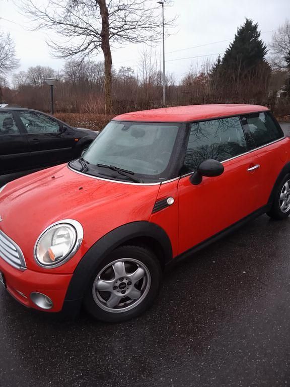 Gebraucht Mini ONE 95 PS (69 kW) 2010 Rot Kleinwagen