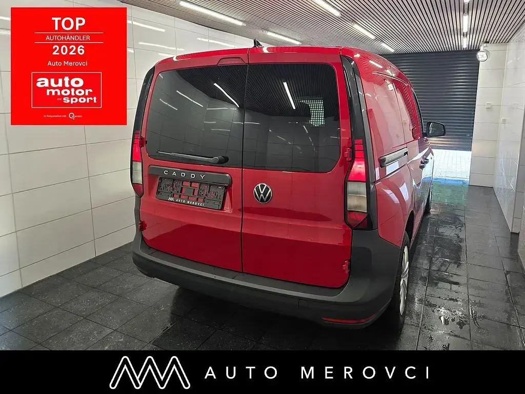 Gebraucht VW Caddy Basis 75 PS (55 kW) 2021 Rot Van / Kleinbus