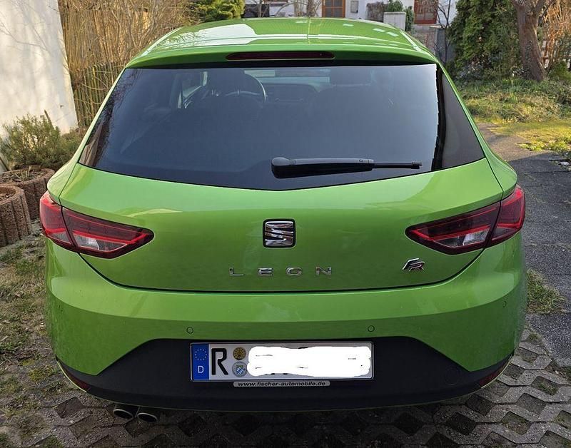 Gebraucht Seat Leon FR 150 PS (110 kW) 2016 Grün Limousine