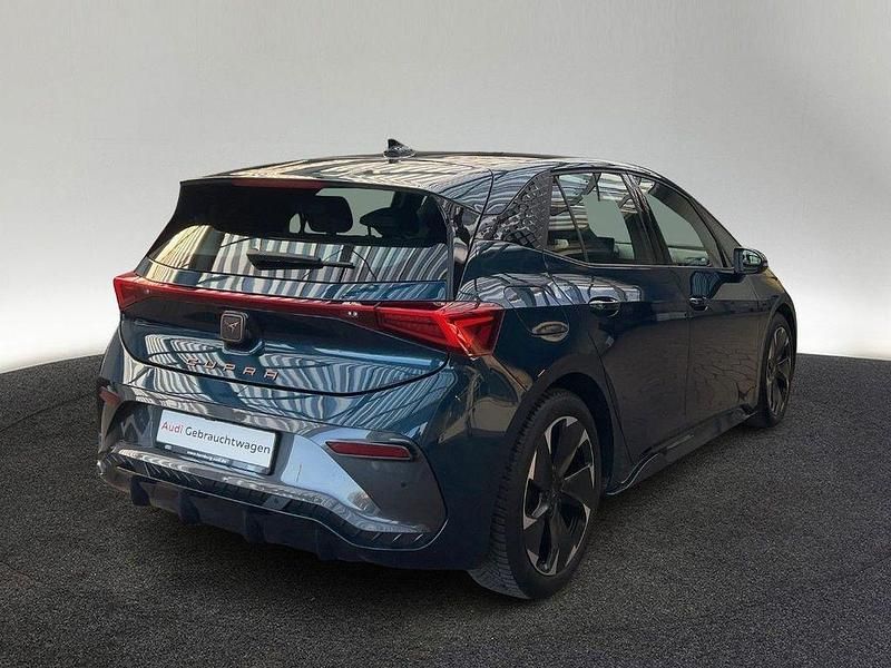 Gebraucht Cupra Born 169 kW (231 PS) 2023 Aurora blue metallic Kleinwagen