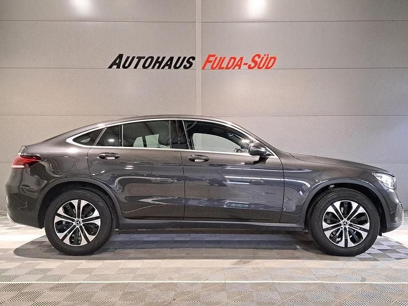 Gebraucht Mercedes GLC200 211 PS (155 kW) 2023 Grau SUV