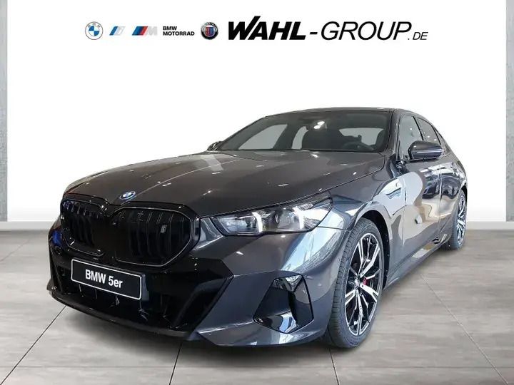 Grau Gebraucht 2025 BMW i5 M Sport Limousine | 67.890 € (Etwas zu teuer) - Bild 1/4