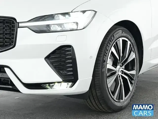 Gebraucht Volvo XC60 Plus 250 PS (183 kW) 2025 Weiß SUV