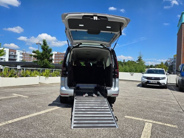 Silber Neu 2025 VW Caddy Maxi Life Life Van / Kleinbus | 51.990 € - Bild 1/4