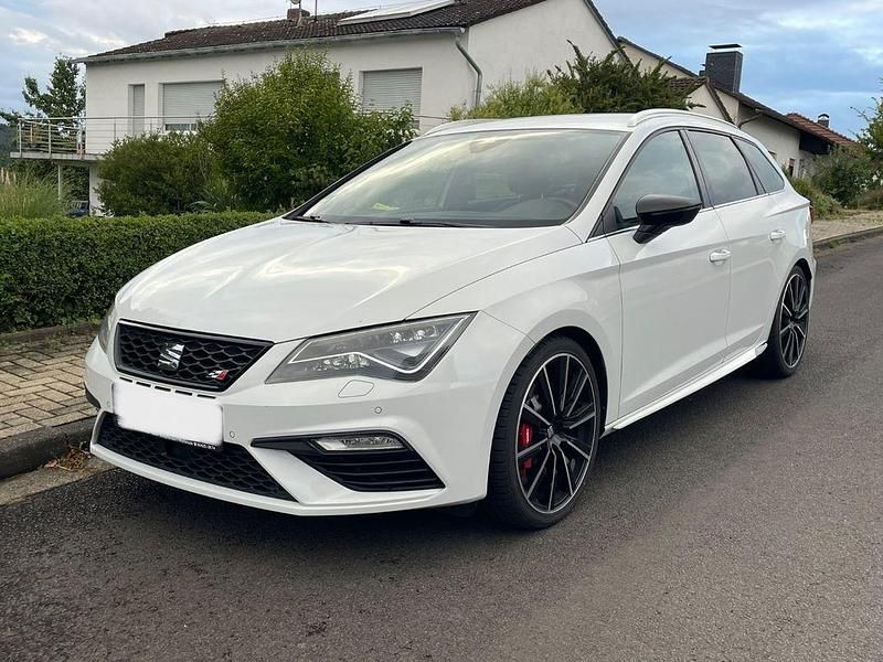 Gebraucht Seat Leon ST 4Drive 300 PS (220 kW) 2018 Weiß Kombi