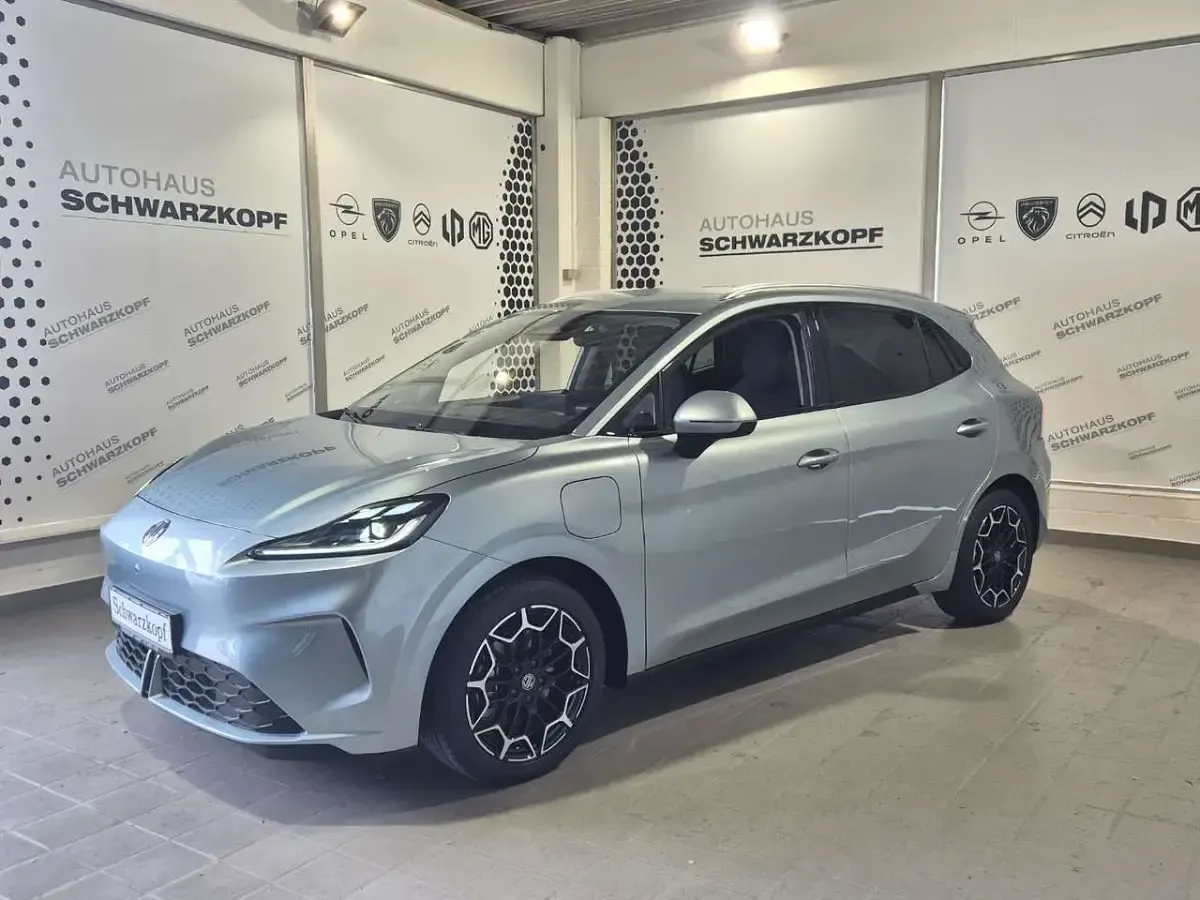 Neu MG MG4 EV 110 kW (150 PS) 2026 Black pearl Kleinwagen
