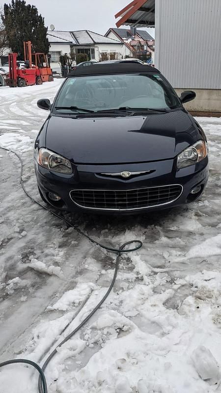Blau Gebraucht 2002 Chrysler Sebring Cabriolet Cabrio | 4.450 € (Fairer Preis) - Bild 1/4
