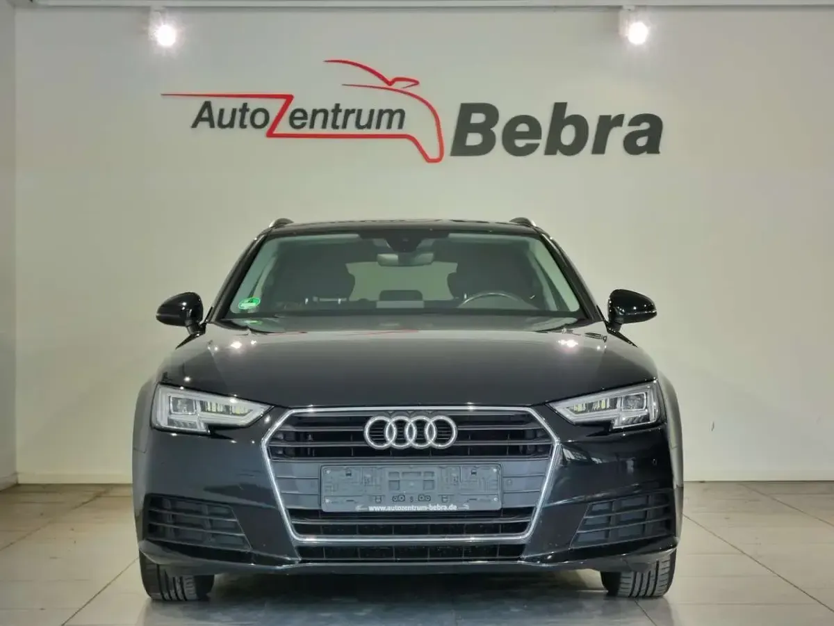 Gebraucht Audi A4 Ambiente 122 PS (89 kW) 2018 Schwarz Kombi