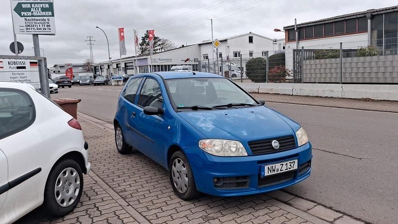 Blau Gebraucht 2004 Fiat Punto Limousine | 490 € (Superpreis) - Bild 1/4