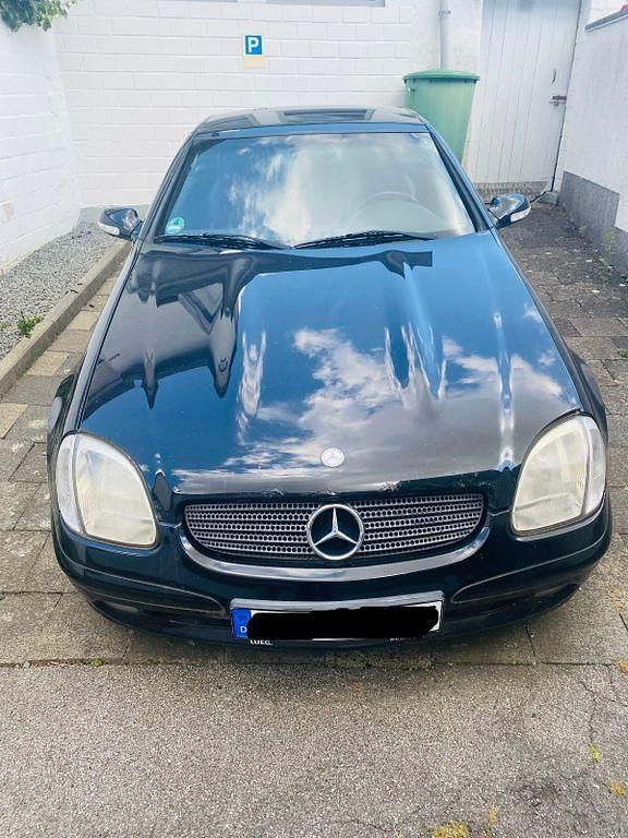 Schwarz Gebraucht 2002 Mercedes SLK200 Edition Cabrio | 2.500 € (Superpreis) - Bild 1/4