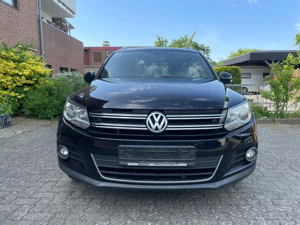 Gebraucht VW Tiguan LOUNGE 122 PS (89 kW) 2015 Schwarz SUV