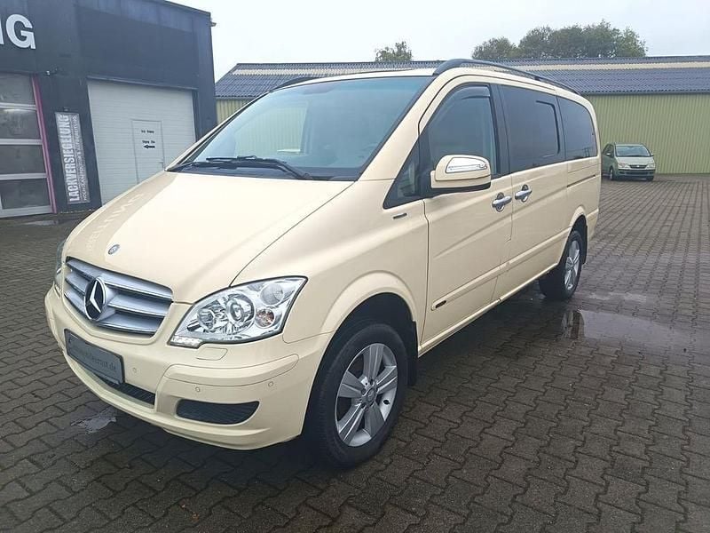 Hellelfenbein Gebraucht 2011 Mercedes Viano Van / Kleinbus | 9.999 € (Superpreis) - Bild 1/4